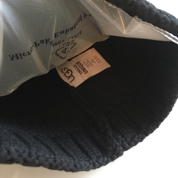 NEWUGG KNIT CUFF POM TOQUE - Picture 4 of 4
